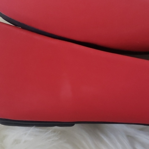 Forever red flats with gold tone accents NIB - Picture 8 of 8